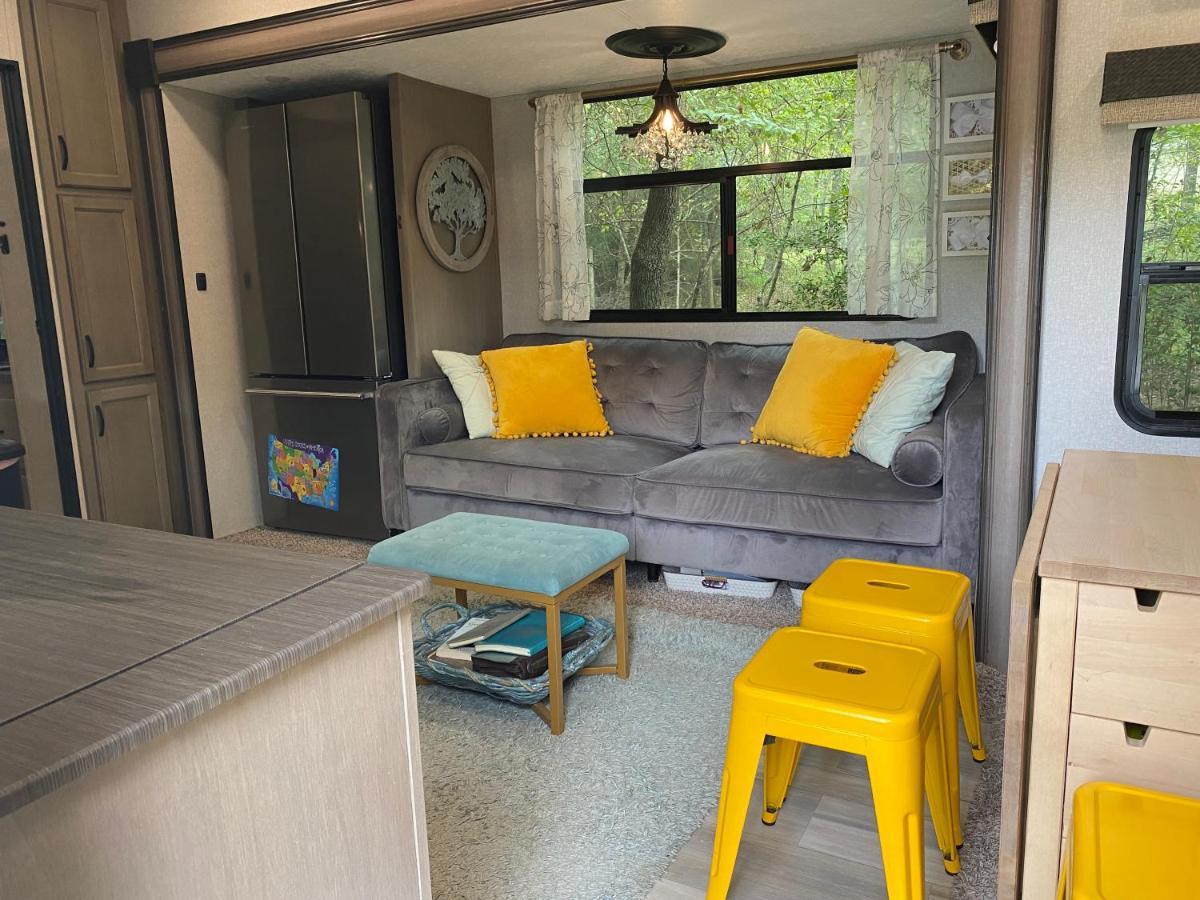 Cozy RV Experience w/POOL+SPA Near Lake Conroe Willis Zewnętrze zdjęcie
