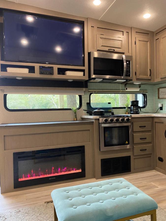 Cozy RV Experience w/POOL+SPA Near Lake Conroe Willis Zewnętrze zdjęcie